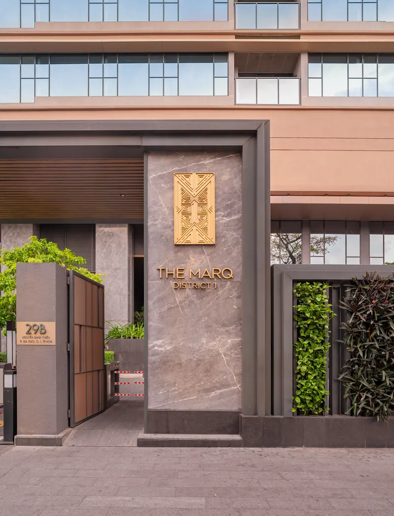 Hongkong Land và Tập đoàn Hoa Lâm